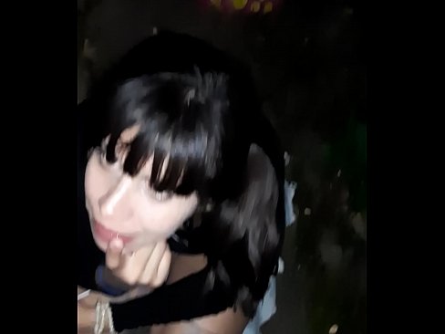 ❤️ रस्त्यावर कँडीच्या बदल्यात लिंग सुजले गुदद्वारासंबंधीचा अश्लील  ❌
